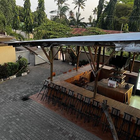 K27 Premier Backpackers Hostel Dar es Salaam Luaran gambar
