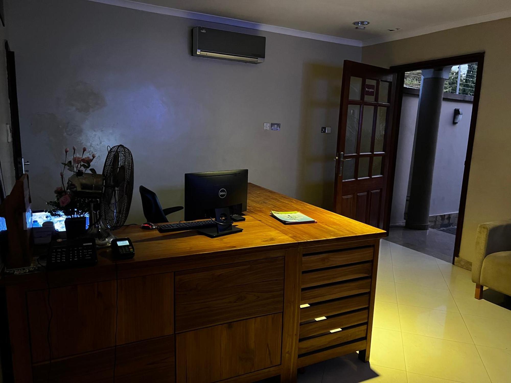 K27 Premier Backpackers Hostel Dar es Salaam Luaran gambar