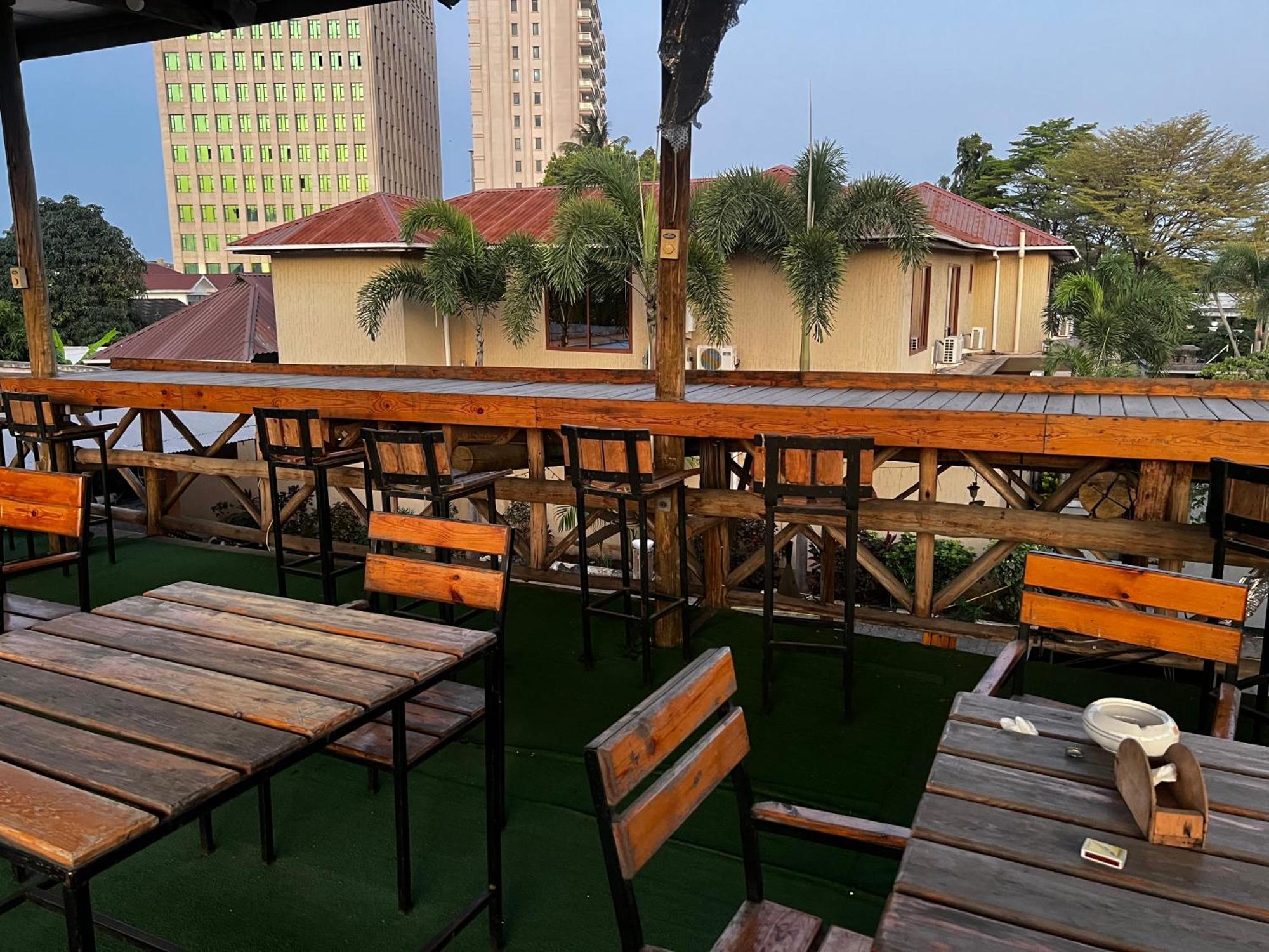 K27 Premier Backpackers Hostel Dar es Salaam Luaran gambar