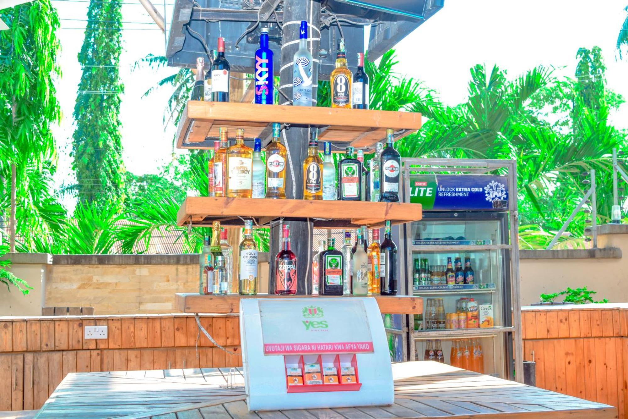 K27 Premier Backpackers Hostel Dar es Salaam Luaran gambar